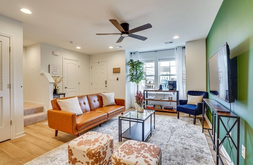 Charles Town House | Great for Families! Townhome 9 Mi to Harpers Ferry