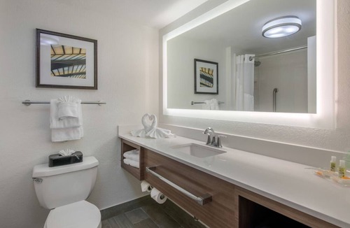 Tropic Hotel | Group Getaway | 3 Modern Units | Pool Access | Near Brevard Zoo - 0.8 miles