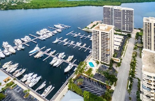 Hunt Club Resort | Group Vacation Destination! 3 Awesome Units, Golf, Shop at Cyberspeed Mall