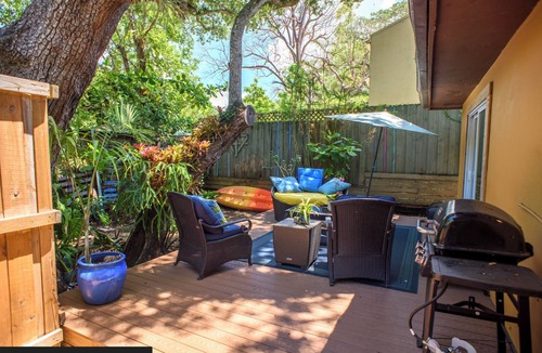 Southwest Coconut Grove House | Grove Bungalows - Tranquil Tropical Oasis Centrally Located in Coconut Grove