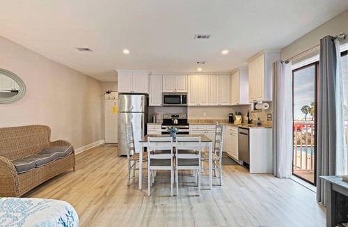 St. Pete Beach Condo | Gulf and Pool View Incredible Studio Condo