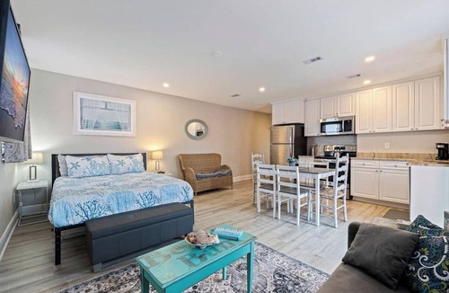 St. Pete Beach Condo | Gulf and Pool View Incredible Studio Condo