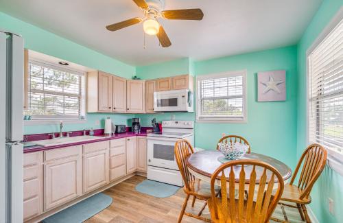 Horseshoe Beach House | Gulf of Mexico Beach Cottage: Walk to Boat Ramp!