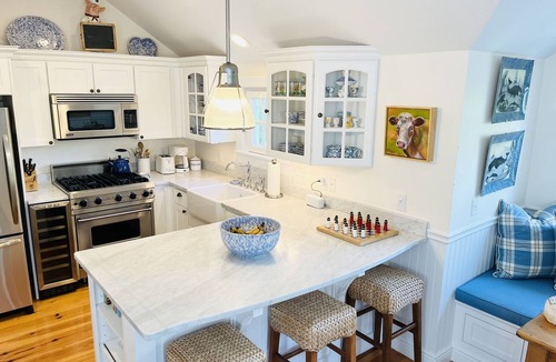 Nantucket Town Cottage | HALFSHELL- Charming 1 bedroom Cottage in town