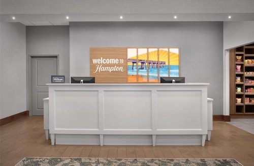 Vero Beach Hotel | Hampton Inn and Suites by Hilton Vero Beach-Downtown