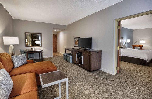 West Palm Beach Hotel | Hampton Inn by Hilton West Palm Beach Central Airport