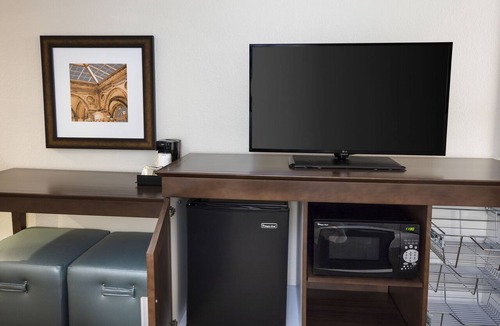 West Palm Beach Hotel | Hampton Inn by Hilton West Palm Beach Central Airport