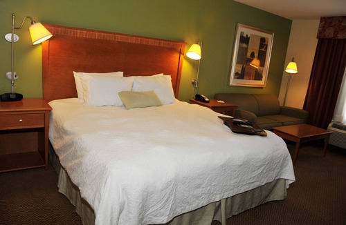 Clinton Hotel | Hampton Inn Clinton