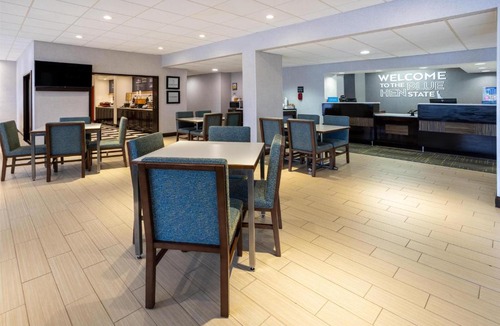 Dover Hotel | Hampton Inn Dover
