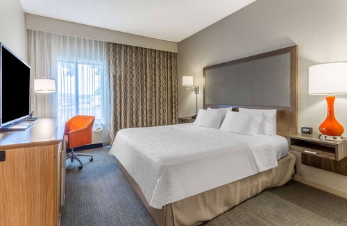 Eau Claire Hotel | Hampton Inn Eau Claire