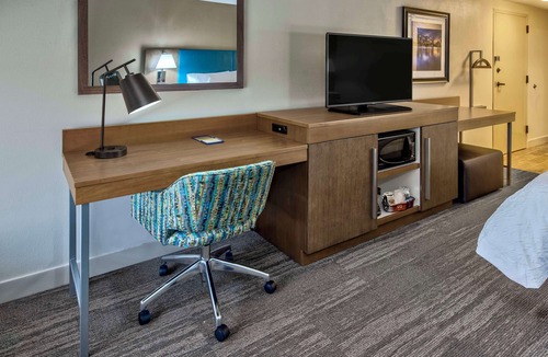 Davenport Hotel | Hampton Inn Orlando-Maingate South
