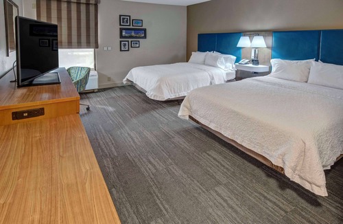 Davenport Hotel | Hampton Inn Orlando-Maingate South