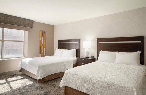 Downtown Portland Hotel | Hampton Inn Portland Downtown - Waterfront