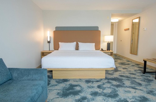 Presque Isle Hotel | Hampton Inn Presque Isle Maine