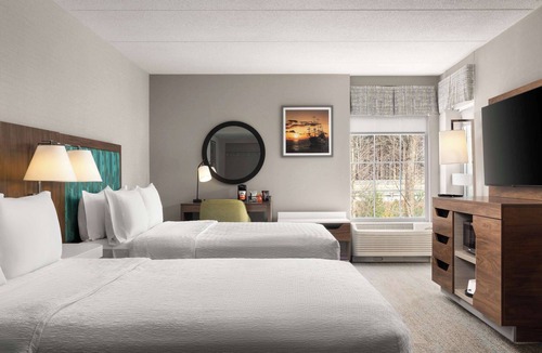 Sturbridge Hotel | Hampton Inn Sturbridge