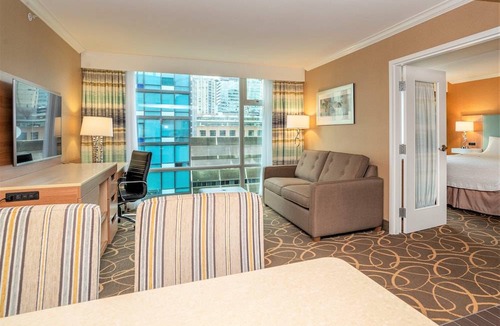 Central Hotel | Hampton Inn & Suites, by Hilton - Vancouver Downtown