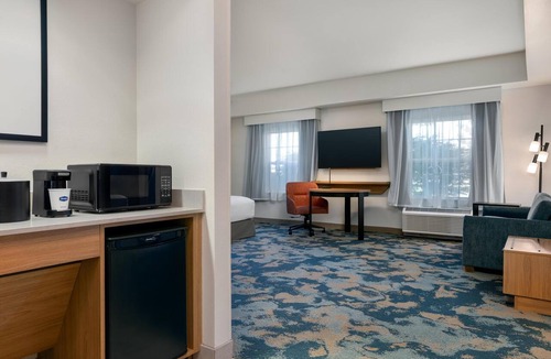 Thomaston Hotel | Hampton Inn & Suites Rockland