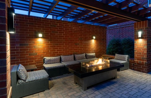 Charlottesville Hotel | Hampton Inn & Suites Charlottesville at the University