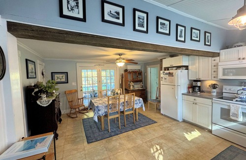 Deep Hole House | Hancock House -Single Family Home - Screened Porch, NO LINENS PROVIDED