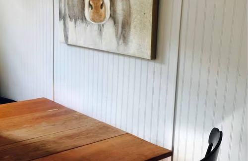 Biglerville House | Happy Hen Loft minutes from Gettysburg sleeps 8
