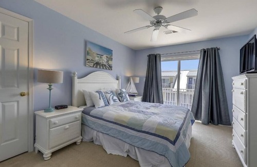 Sunset Island House | Happy Ours at Sunset Island, Prime location for large families, Sun-Sun weeks