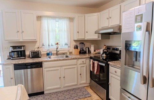 Ellsworth House | Harbor ViewCharming 3-bedroom house in delightful Acadia Area AC, WiFi