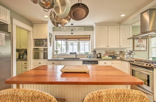 Narragansett House | Harbour Island Coast House, FALL midweek DEALS -quiet beaches with great weather