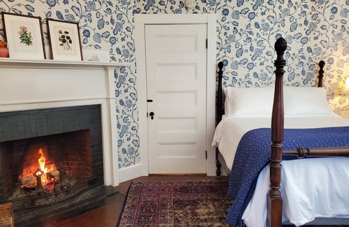 Northeast Harbor Bed & Breakfast | Harbourside Inn