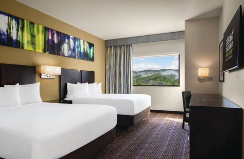 Murphy Hotel | Harrah's Cherokee Valley River Hotel & Casino – A Caesars Rewards Destination