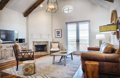 Ingram Resort | Heart of the Texas Hill Country!