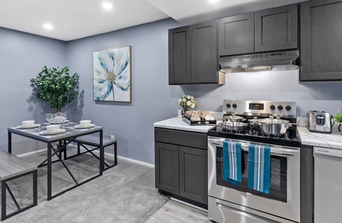 Towson Apartment | Heart of Towson Pool Balcony Gym King Parking