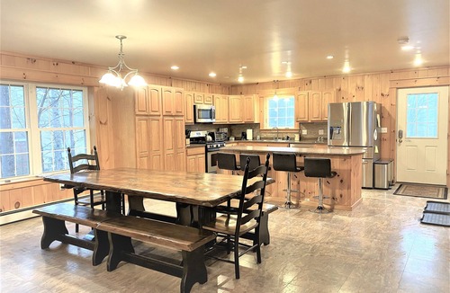 Abbot House | Heavenly Lakefront Retreat,Amazing sunsets,Direct Access ATV/Snowmobile Trails