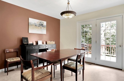Mount Jackson House | Hickory House - Mountain home with Hiking, Wineries, Hot tub & more!