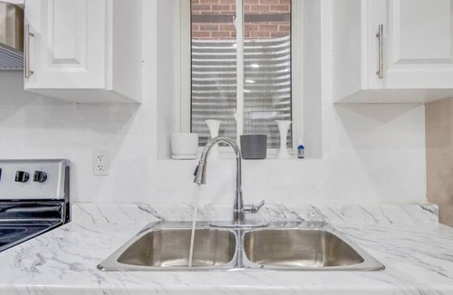 Milton Apartment | Hidden Gem: Spacious Basement