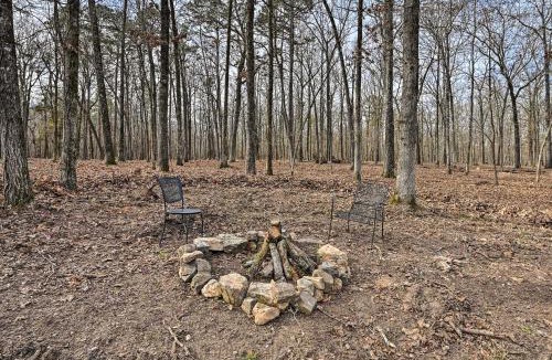 Broken Bow House | 'Hidden Oaks' Broken Bow Vacation Rental, Pets OK!