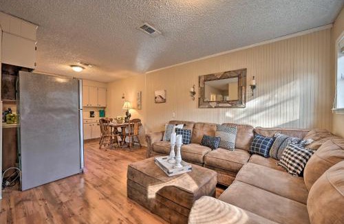Broken Bow House | 'Hidden Oaks' Broken Bow Vacation Rental, Pets OK!