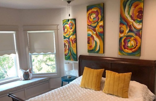 Bulverde House | Hill Country Bungalow. Short drive to Guadalupe State Park.