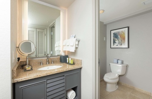 Indialantic Hotel | Hilton Melbourne Beach Oceanfront
