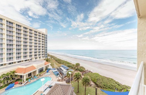 Indialantic Hotel | Hilton Melbourne Beach Oceanfront