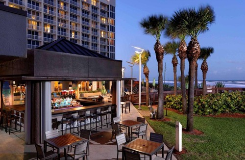 Indialantic Hotel | Hilton Melbourne Beach Oceanfront