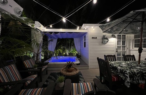 Jog Road House | Historic Beach Cottage in Delray Beach Florida