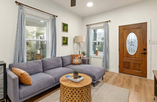 Central East Austin House | Historic Central Eastside Home with Private Sauna