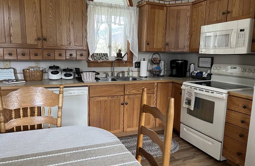 Loysburg House | Historic Farmhouse Getaway