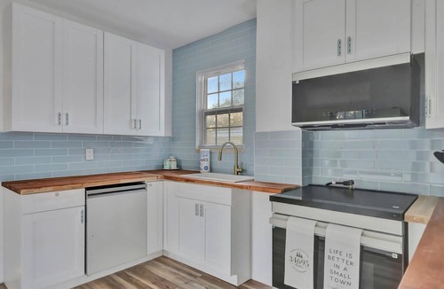 Safety Harbor House | Historic Haven by Downtown Safety Harbor