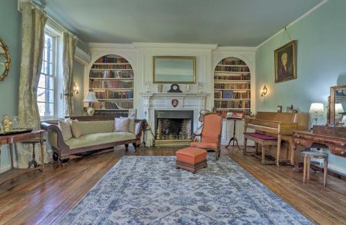 Warrenton House | Historic Warrenton Home w/Patio & Hot Tub!
