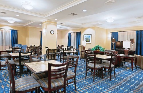 Fort Pierce Hotel | Holiday Inn Express Hotel & Suites Fort Pierce West, an IHG Hotel