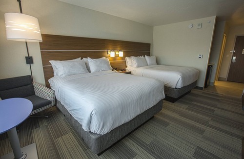 Boise Hotel | Holiday Inn Express & Suites Boise Airport by IHG