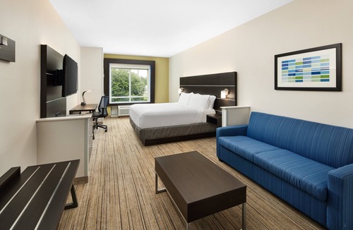Valdosta Hotel | Holiday Inn Express & Suites Valdosta West - Mall Area by IHG