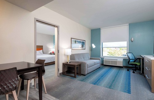 Fredericksburg Hotel | Home2 Suites by Hilton Fredericksburg South