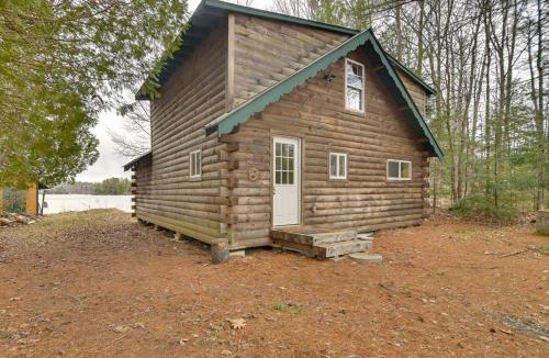 Mercer House | Hot Tub & Boat Dock! Belgrade Lakes Family Cabin